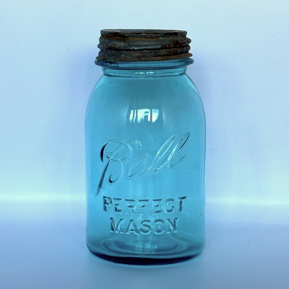 Vintage Ball Perfect Mason 1 Quart Jar Aqua Blue 1923-33 Original Zinc Lid